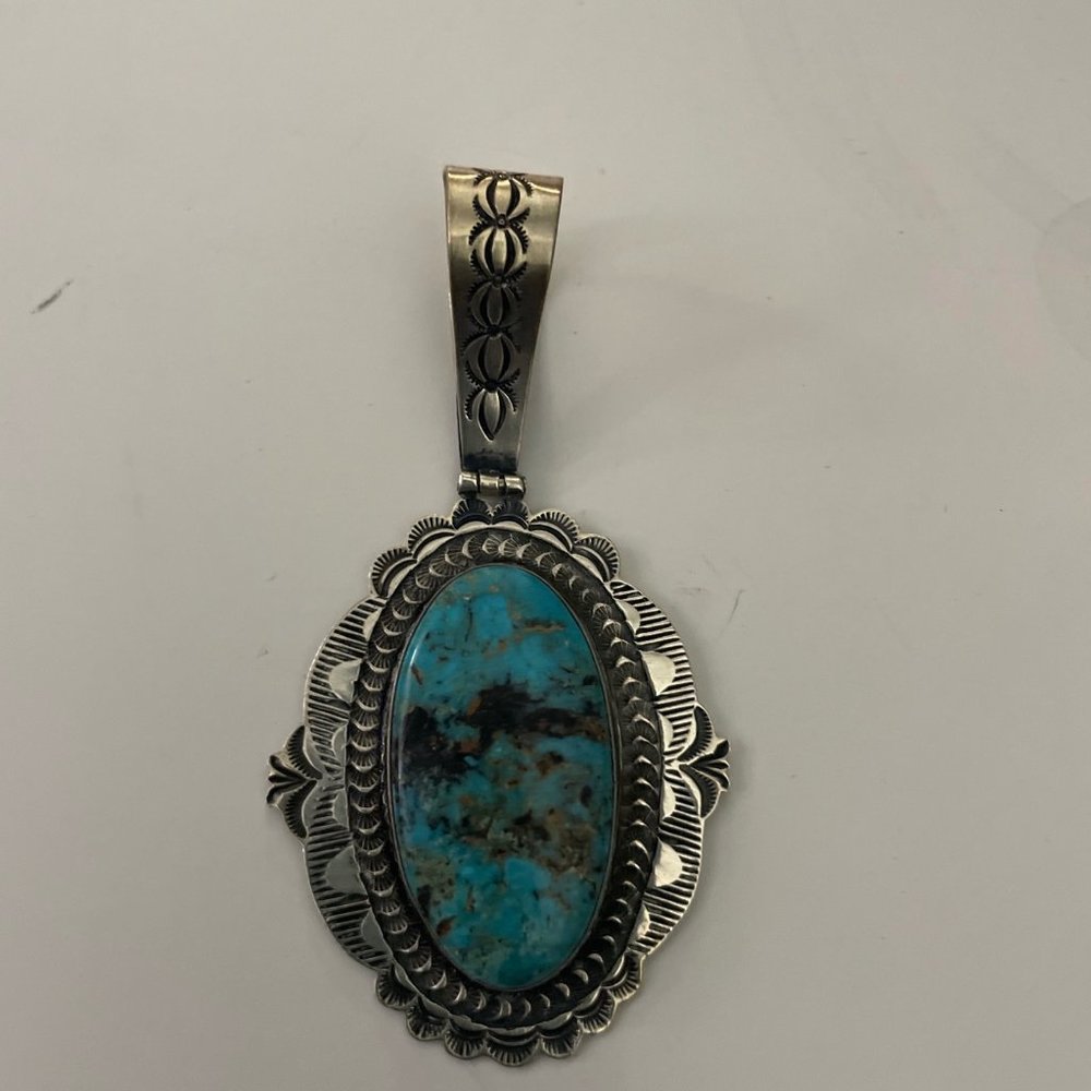 Native American Pendant Turquoise stone(R.Ration)